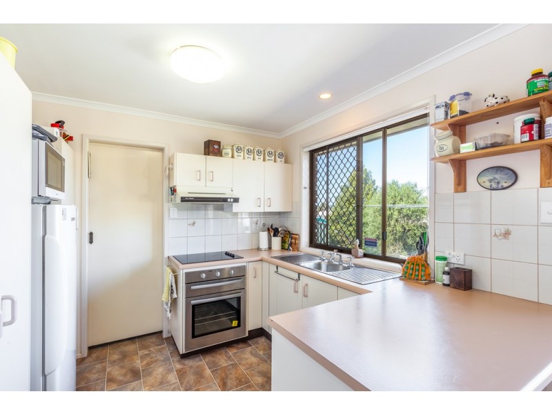 130 Hogg Street, Wilsonton Heights QLD 4350