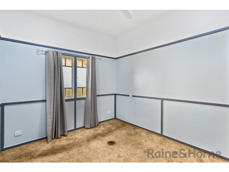 3 Robertson Street, South Toowoomba QLD 4350