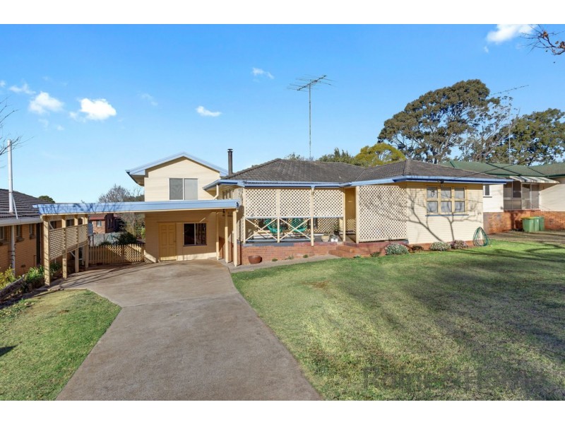 34 Hoey Street, Kearneys Spring QLD 4350