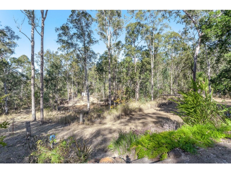 71 Dugandan Road, Upper Lockyer QLD 4352