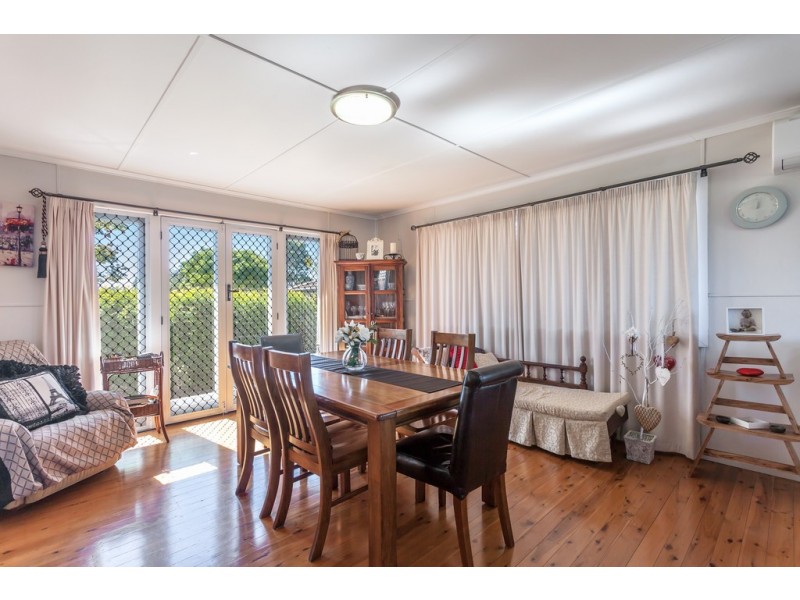 300 North Street, Rockville QLD 4350