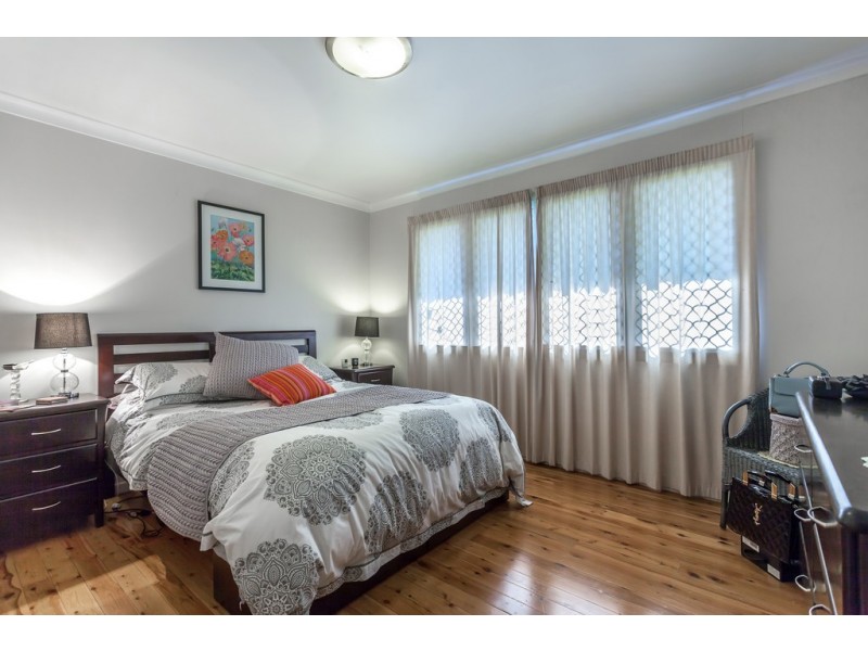 300 North Street, Rockville QLD 4350