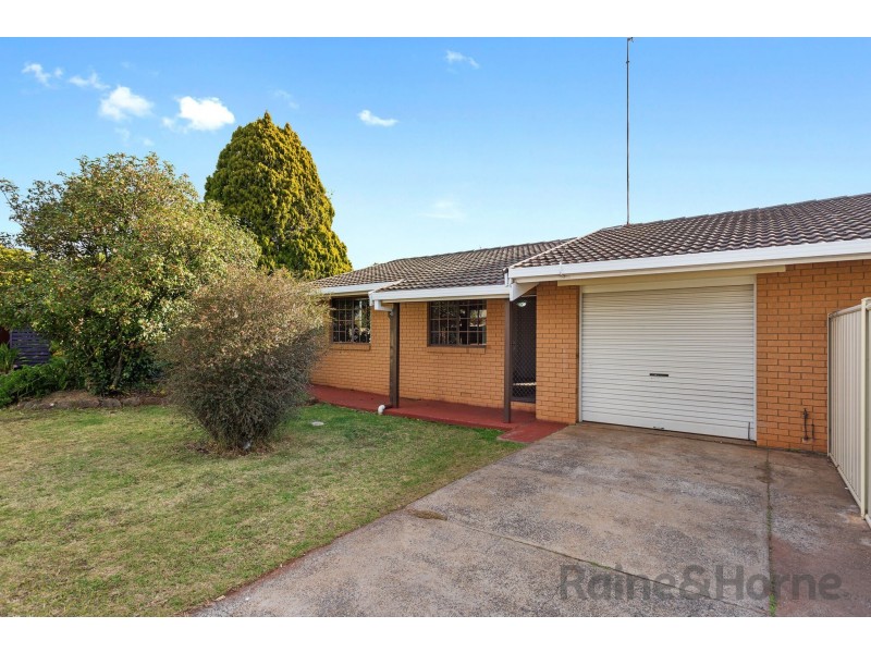 2/23 Dumba Street, Harristown QLD 4350
