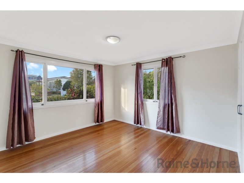 4 Nuss Street, Wilsonton QLD 4350