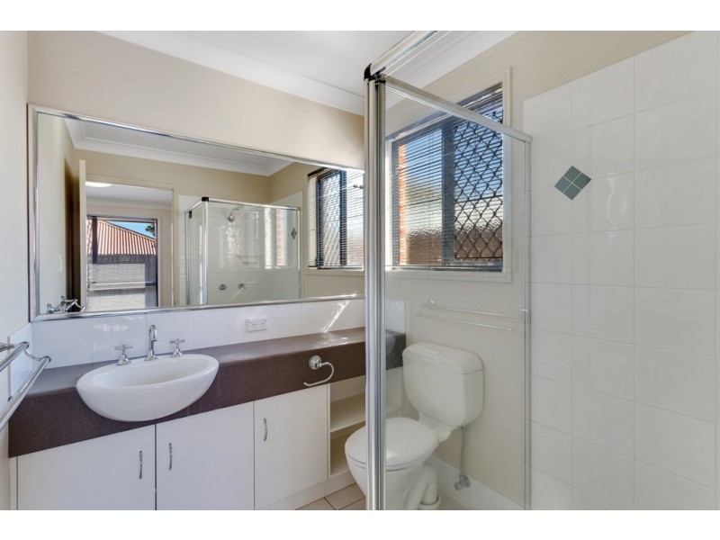 2/73 Kearney Street, Kearneys Spring QLD 4350