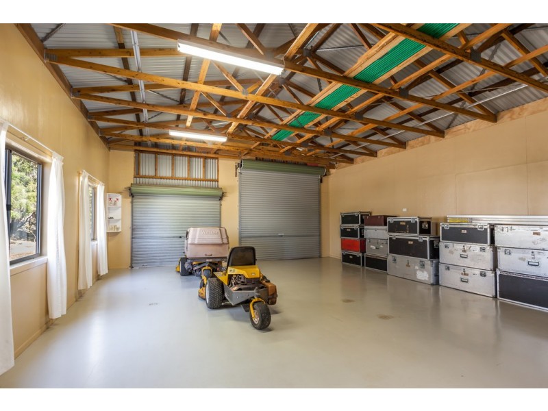 1 Rocky Ridge Court, Cotswold Hills QLD 4350