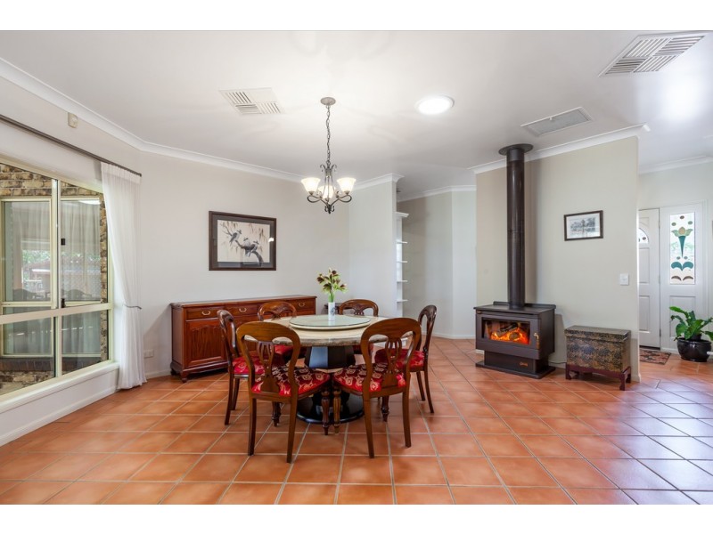 1 Rocky Ridge Court, Cotswold Hills QLD 4350