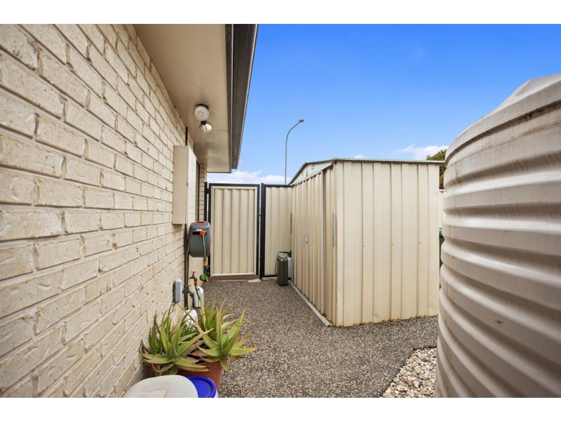2 Barambah Street, Glenvale QLD 4350