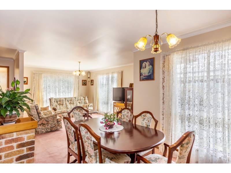 24 Carmen Street, Kearneys Spring QLD 4350