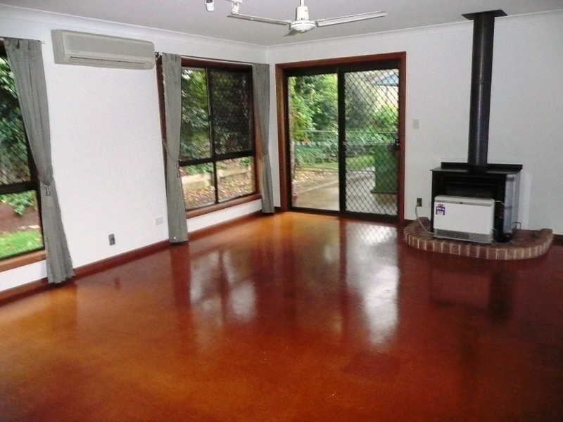 7 Nielsen Court, Middle Ridge QLD 4350