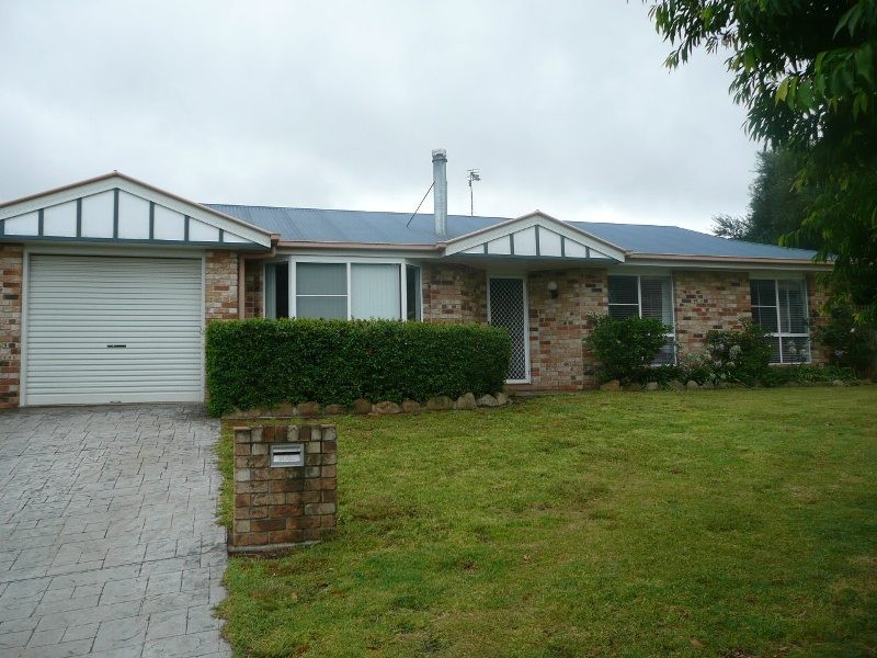 1 Kensington Court, Darling Heights QLD 4350