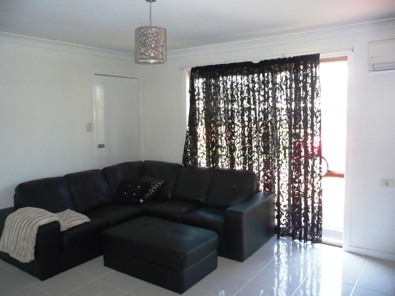 2/26 Knockator Crescent, Centenary Heights QLD 4350