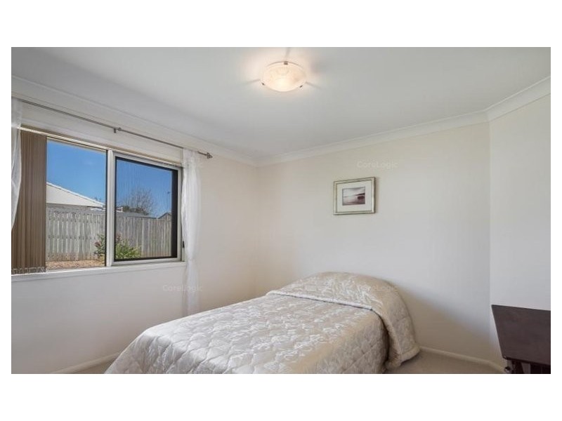 26 Sweetapple Crescent, Centenary Heights QLD 4350