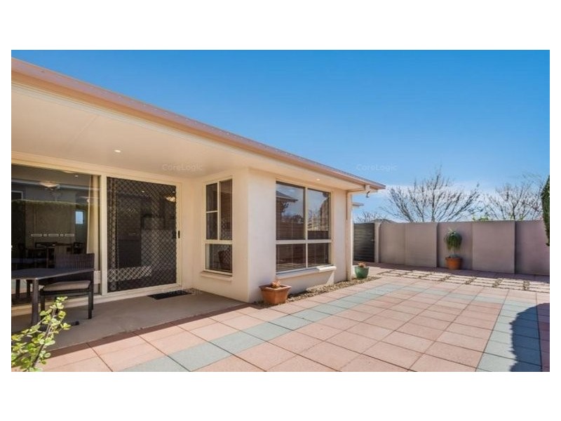 26 Sweetapple Crescent, Centenary Heights QLD 4350