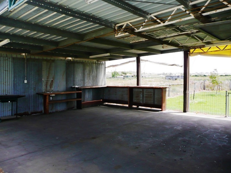 43 Railway Parade, Cambooya QLD 4358