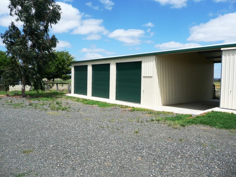 43 Railway Parade, Cambooya QLD 4358