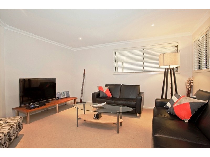 18 McCallum Court, Middle Ridge QLD 4350