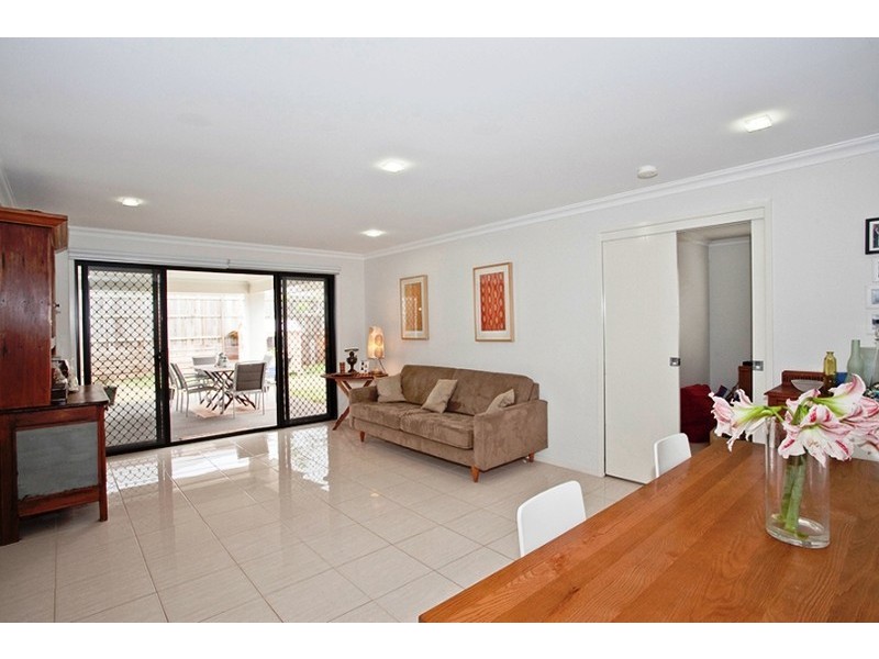 18 McCallum Court, Middle Ridge QLD 4350