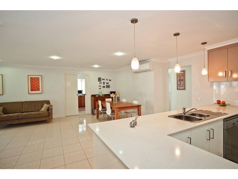 18 McCallum Court, Middle Ridge QLD 4350