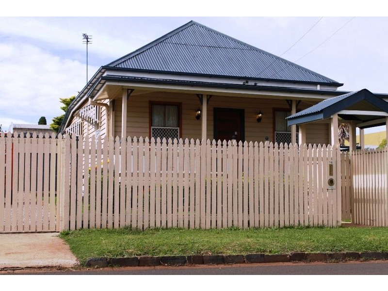 16 Kirk Street, Toowoomba City QLD 4350