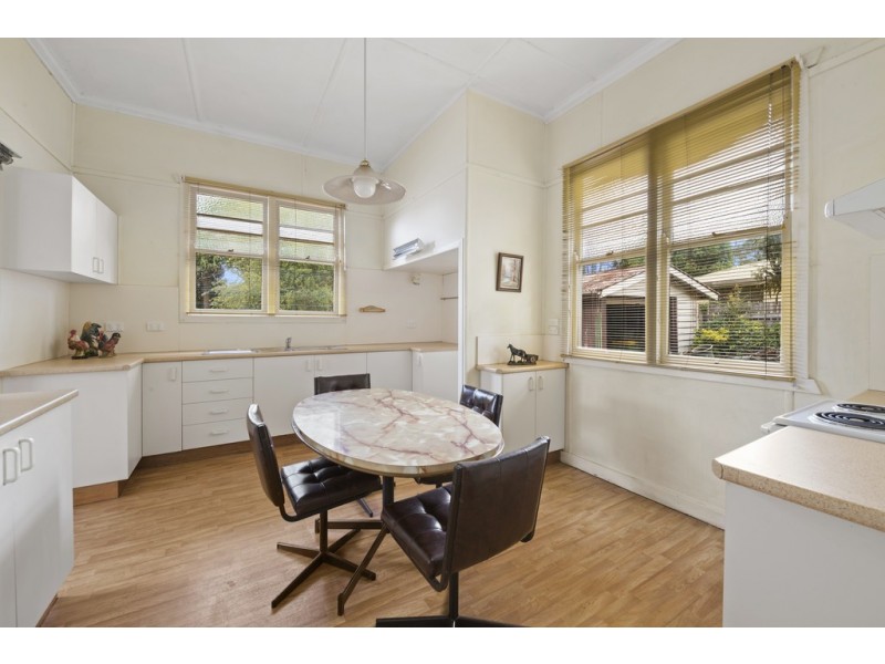 42 Phillip Street, South Toowoomba QLD 4350