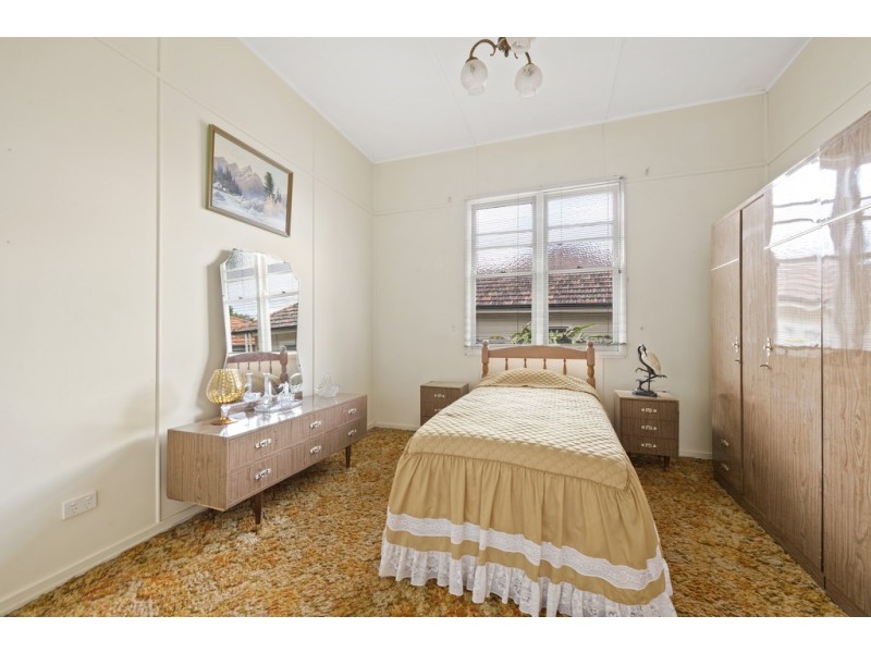 42 Phillip Street, South Toowoomba QLD 4350