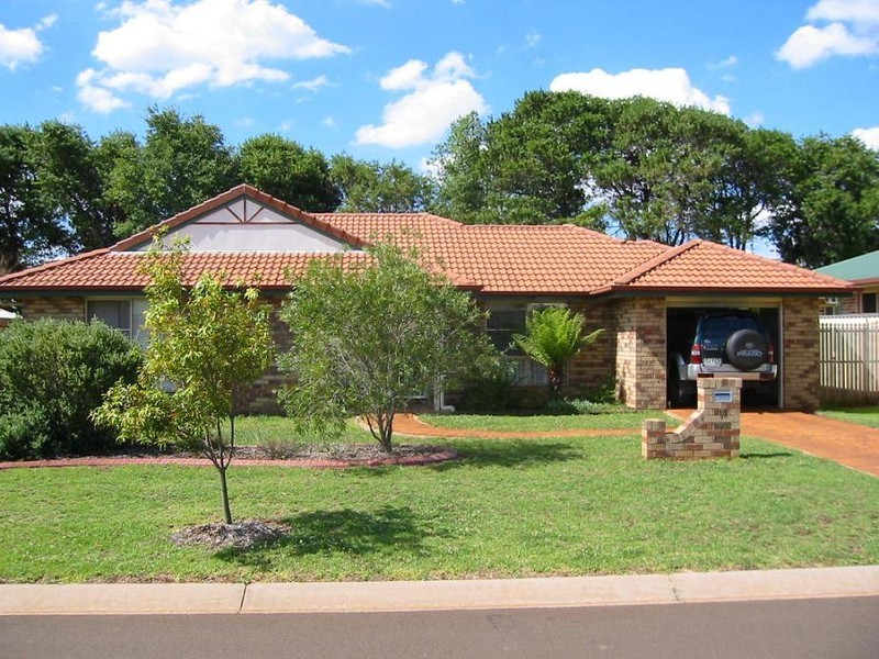 15 Malt Court, Kearneys Spring QLD 4350