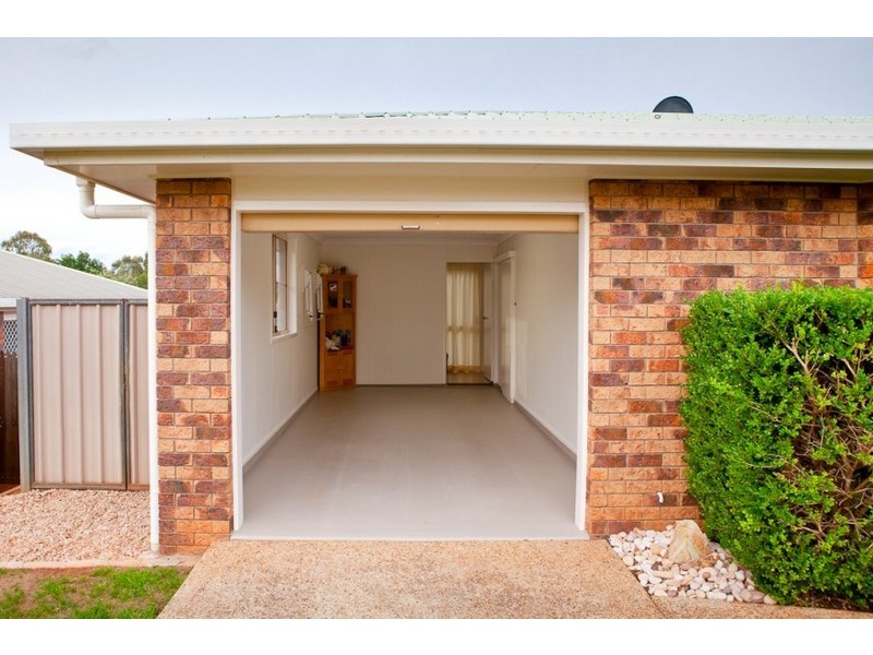 29 Lorraine Crescent, Centenary Heights QLD 4350