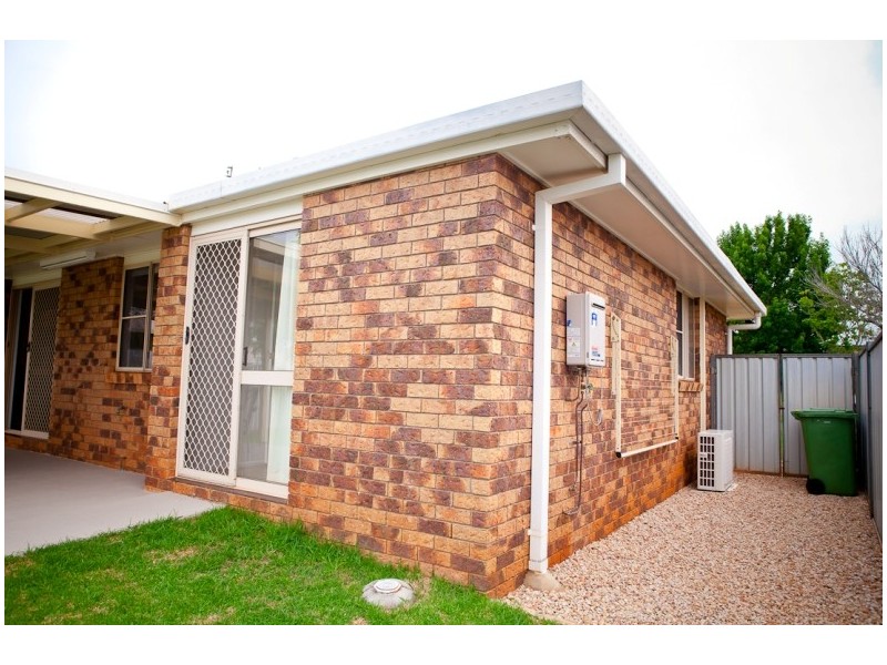 29 Lorraine Crescent, Centenary Heights QLD 4350