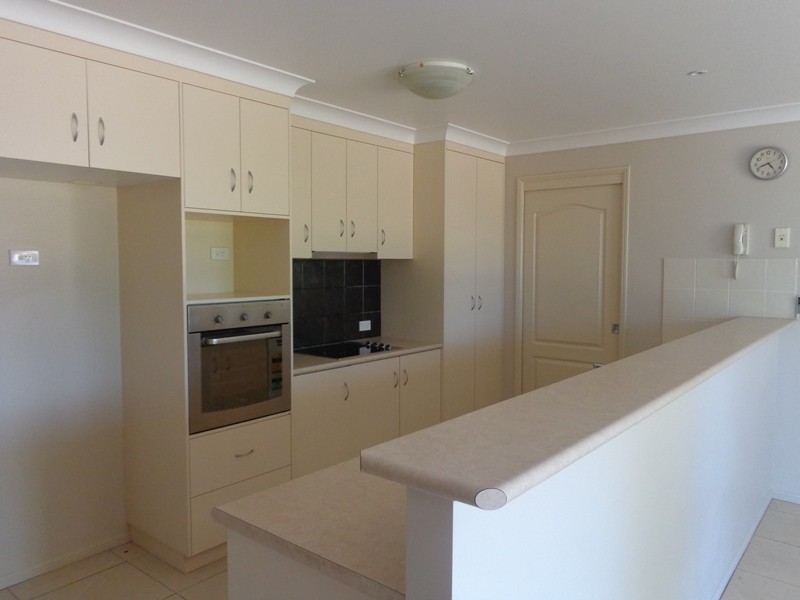 2/93 Kearney Street, Kearneys Spring QLD 4350