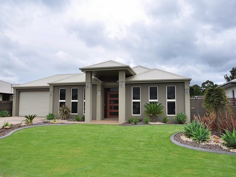 8 Beardsworth Court, Middle Ridge QLD 4350