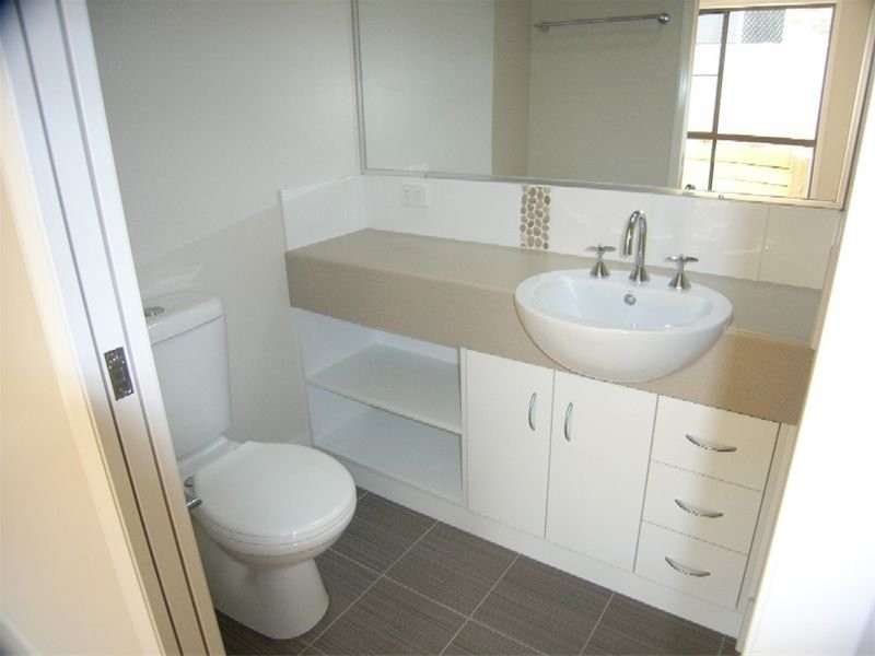 1/13 Samuel Court, Darling Heights QLD 4350