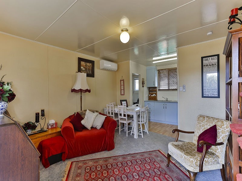 1/14 Ascot Street, Newtown QLD 4350