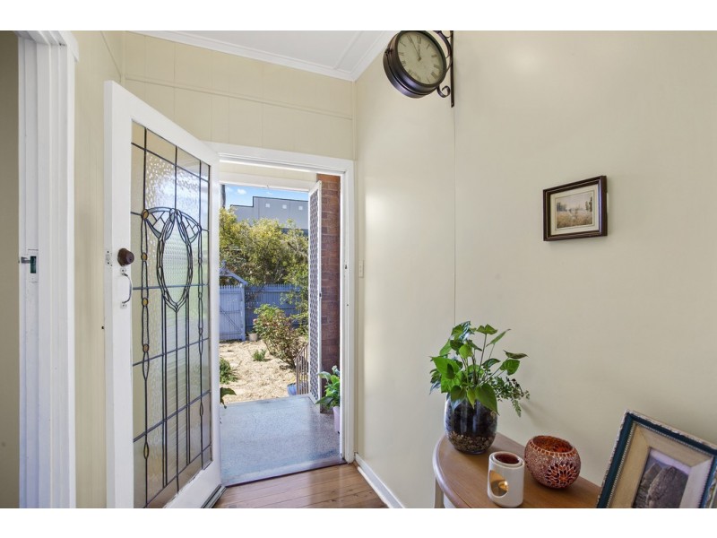 232a Herries Street, Newtown QLD 4350