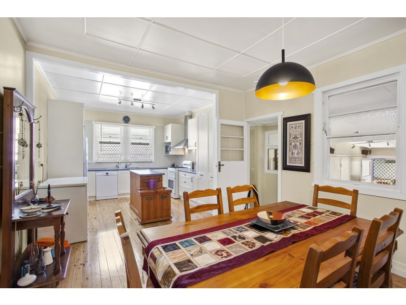 232a Herries Street, Newtown QLD 4350