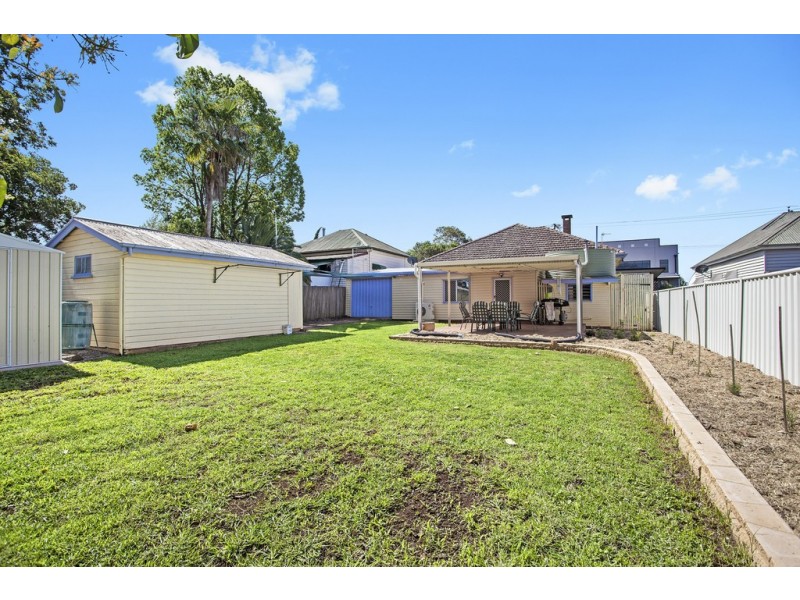 232a Herries Street, Newtown QLD 4350