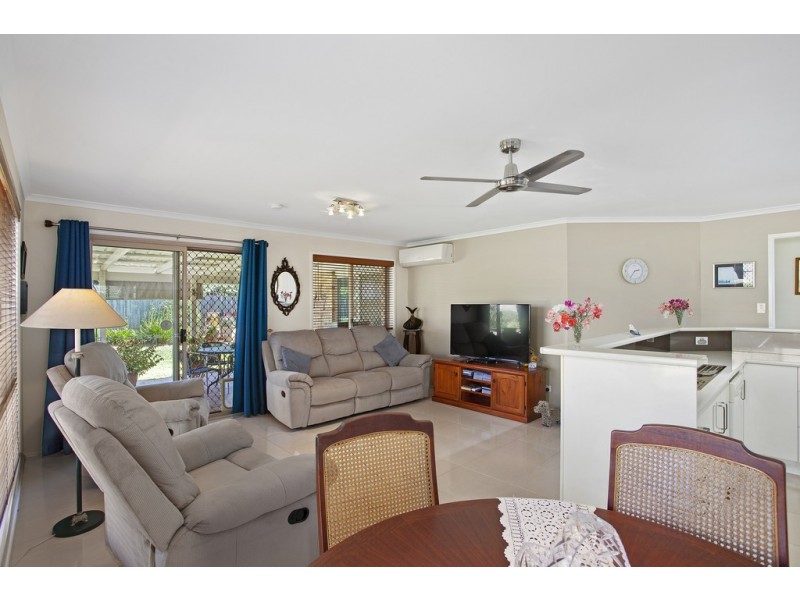 4 Alroe Crt, Kearneys Spring QLD 4350