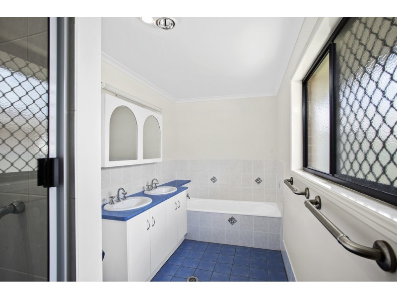 1 Lavarack Street, Darling Heights QLD 4350
