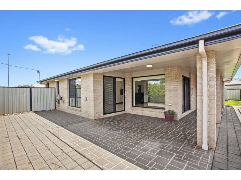 1 Lavarack Street, Darling Heights QLD 4350