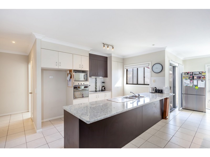 1/8A Derwak Street, Harristown QLD 4350