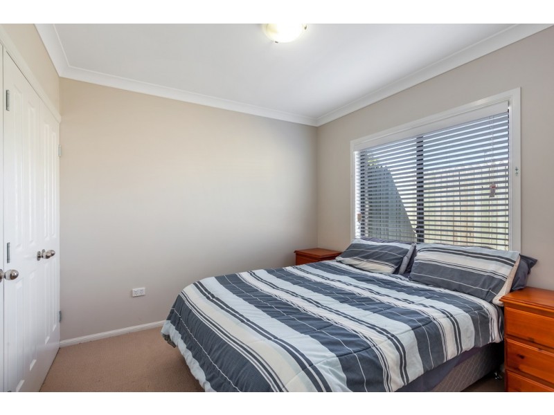 1/8A Derwak Street, Harristown QLD 4350