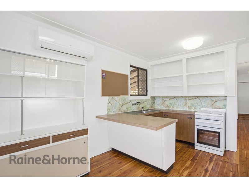 56 Crown Street, Rangeville QLD 4350