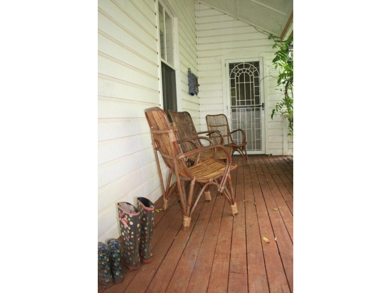 1 Hughes Street, Centenary Heights QLD 4350