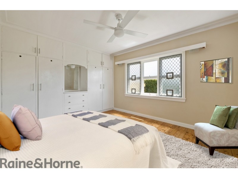 172 Holberton Street, Newtown QLD 4350
