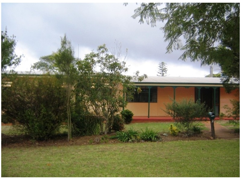 2 Wentworth Street, Centenary Heights QLD 4350