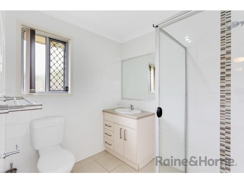 5 Cooranga Street, Glenvale QLD 4350