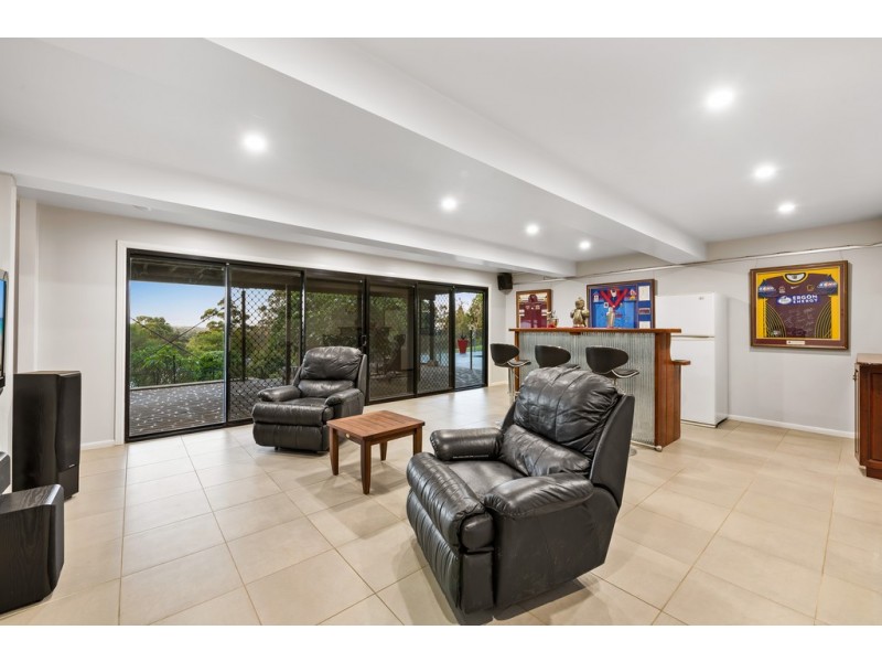 22 Murphys Creek Road, Blue Mountain Heights QLD 4350