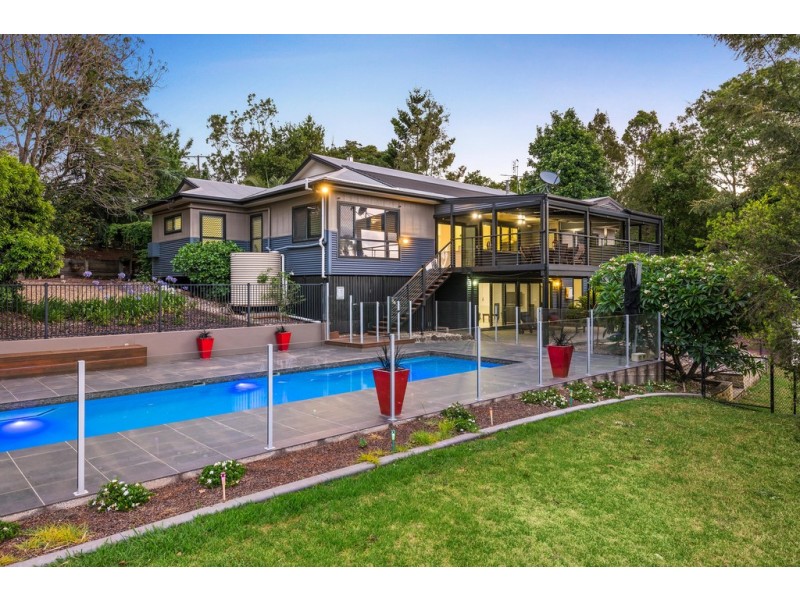 22 Murphys Creek Road, Blue Mountain Heights QLD 4350