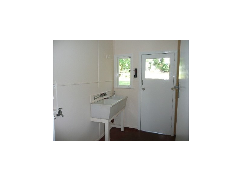 12 Perth Street, Rangeville QLD 4350