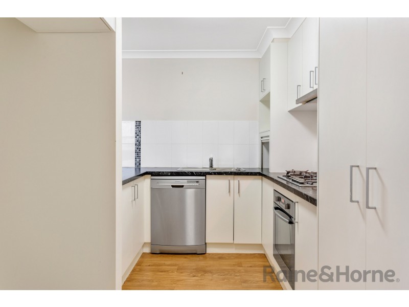 2/14 Horrocks Crescent, Kearneys Spring QLD 4350